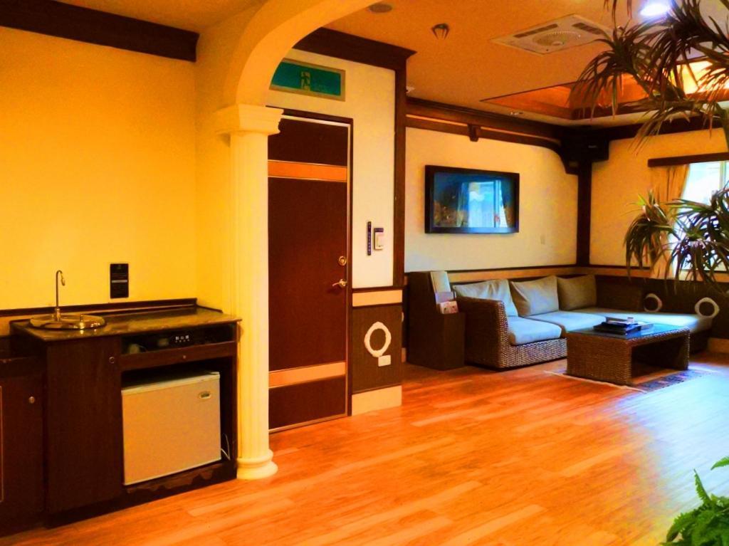 غويشان Swan Lake Motel المظهر الخارجي الصورة